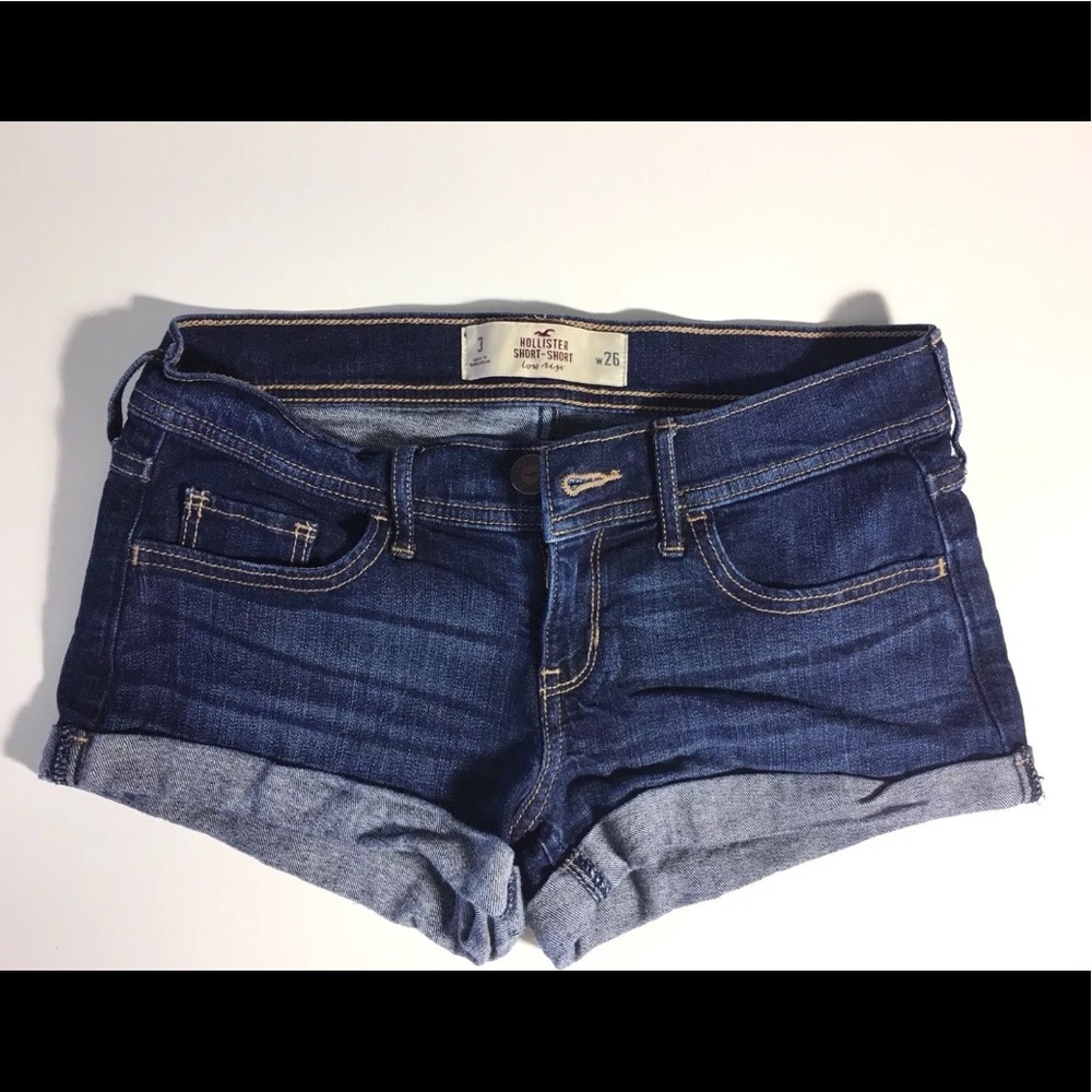 Hollister short shorts low rise size 3